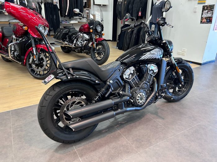 2018 Indian SCOUT BOBBER THUNDER BLACK Thunder Black