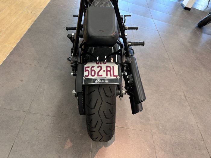 2018 Indian SCOUT BOBBER THUNDER BLACK Thunder Black