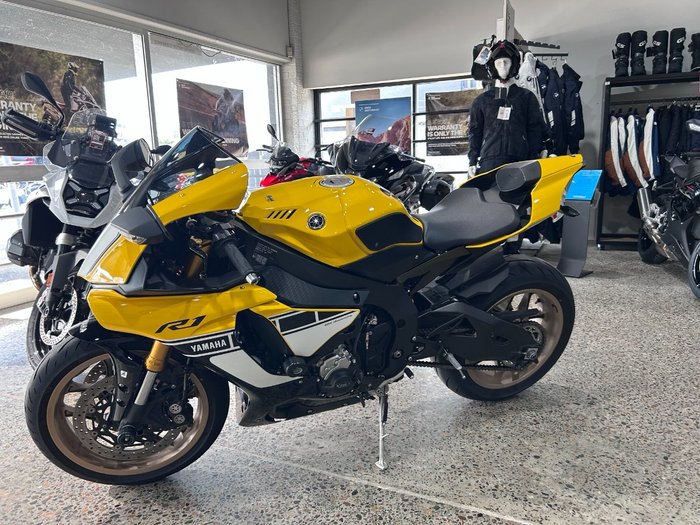 2016 Yamaha YZF-R1 YELLOW