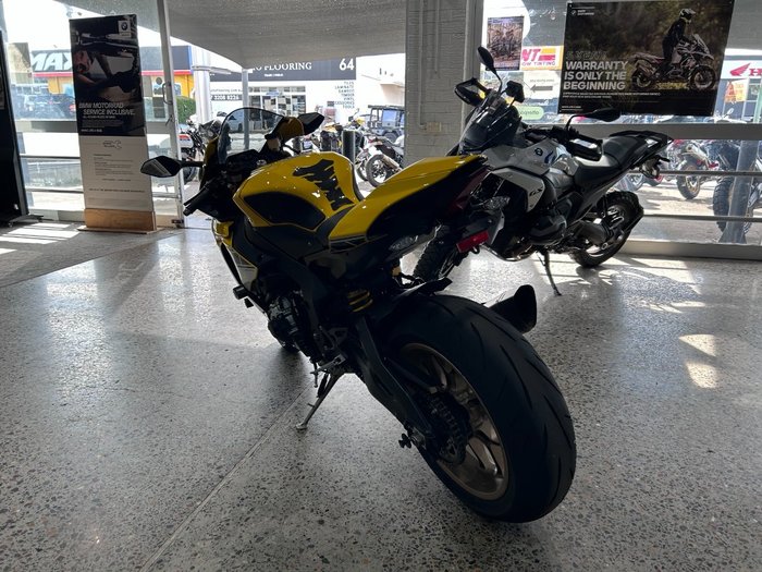2016 Yamaha YZF-R1 YELLOW
