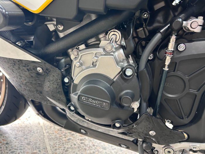 2016 Yamaha YZF-R1 YELLOW