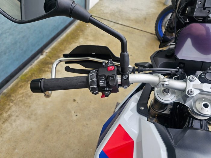 2024 BMW Motorrad F 900 GS White