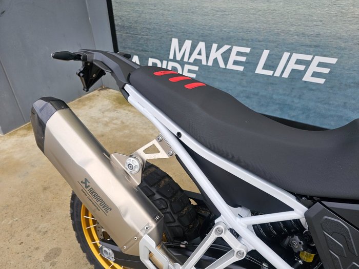 2024 BMW Motorrad F 900 GS White