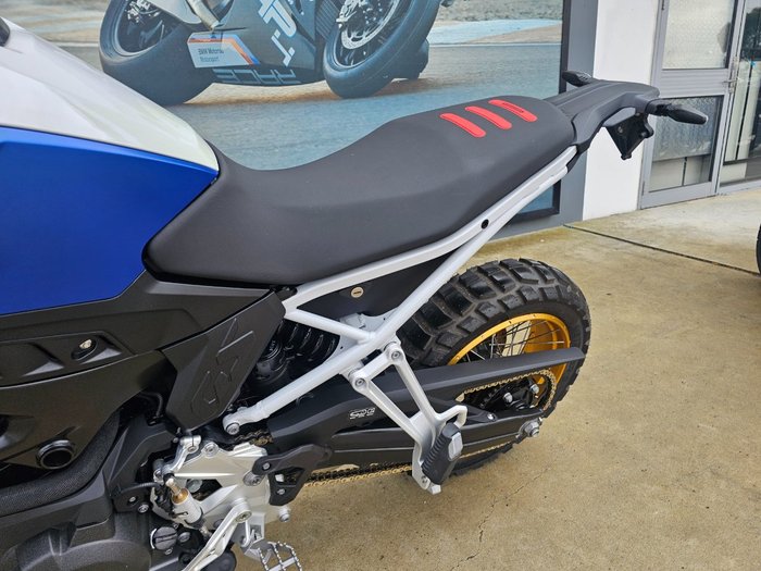 2024 BMW Motorrad F 900 GS White