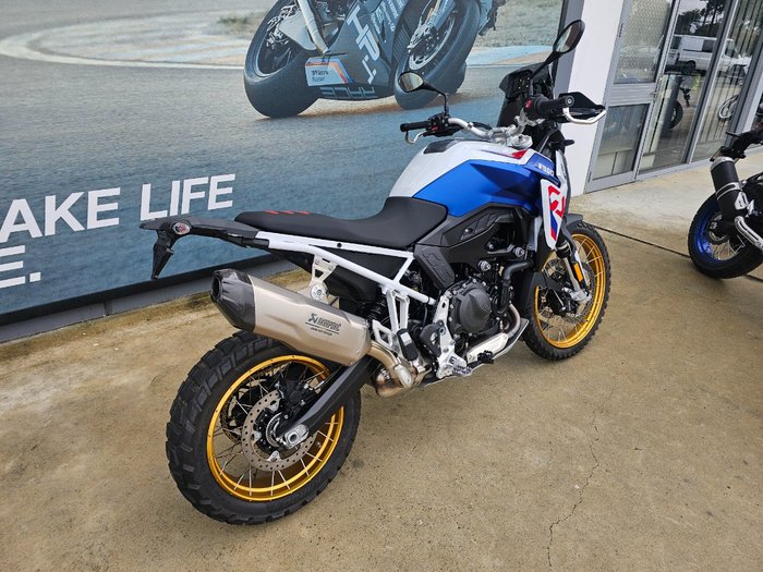 2024 BMW Motorrad F 900 GS White
