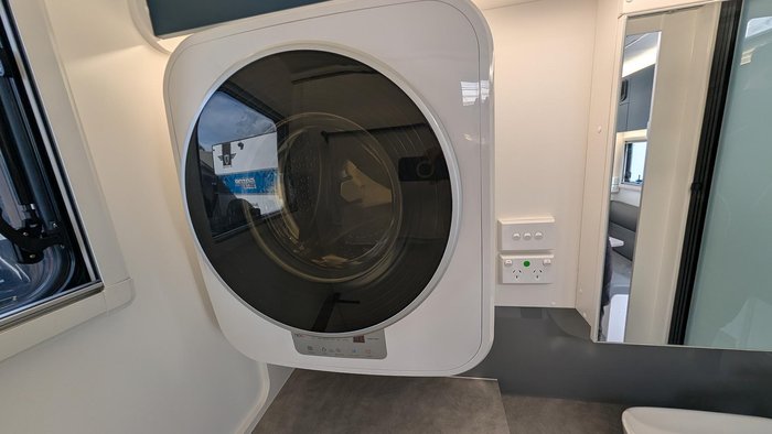 2024 New Age Caravans 16' Manta Ray Embark