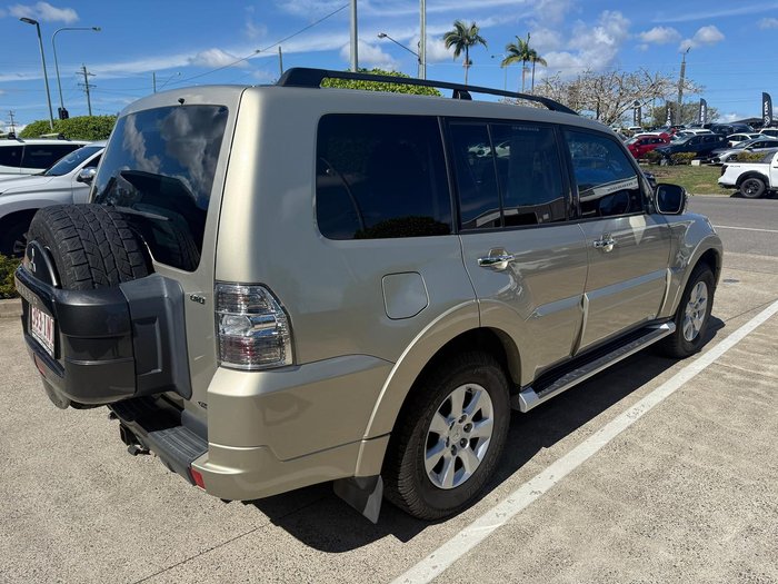 2012 Mitsubishi Pajero GLX