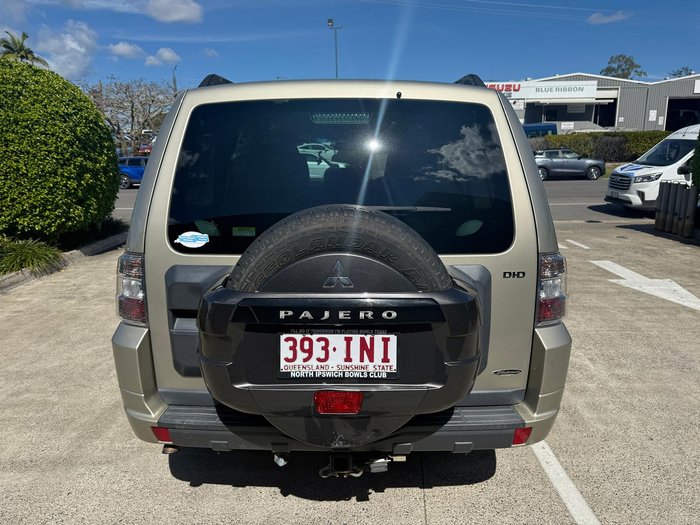 2012 Mitsubishi Pajero GLX