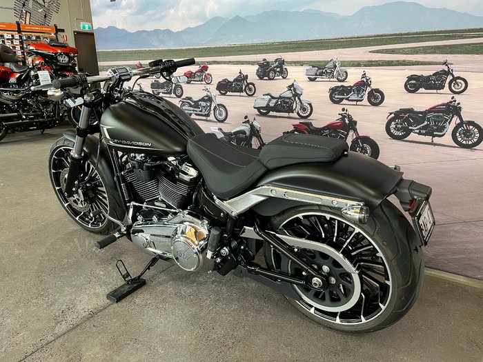 2023 Harley-davidson FXBR BREAKOUT (117) Black Denim