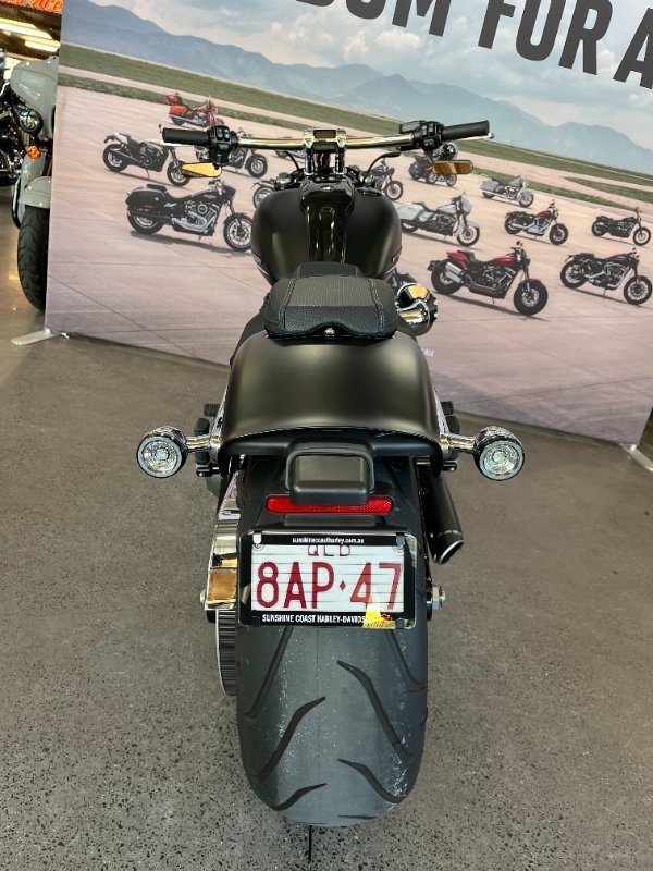 2023 Harley-davidson FXBR BREAKOUT (117) Black Denim