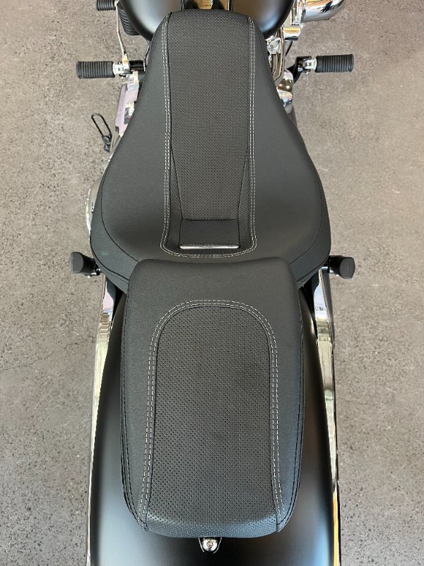 2023 Harley-davidson FXBR BREAKOUT (117) Black Denim