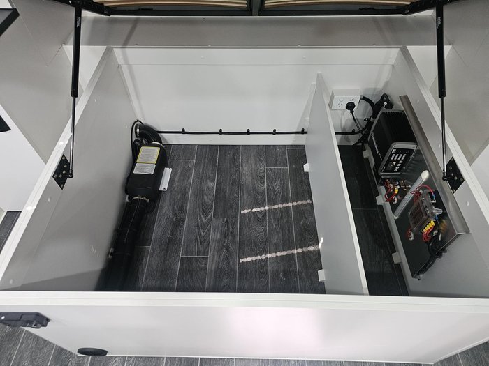 2023 VICTORY CARAVANS 21 FAMILY BUNK OFFROAD