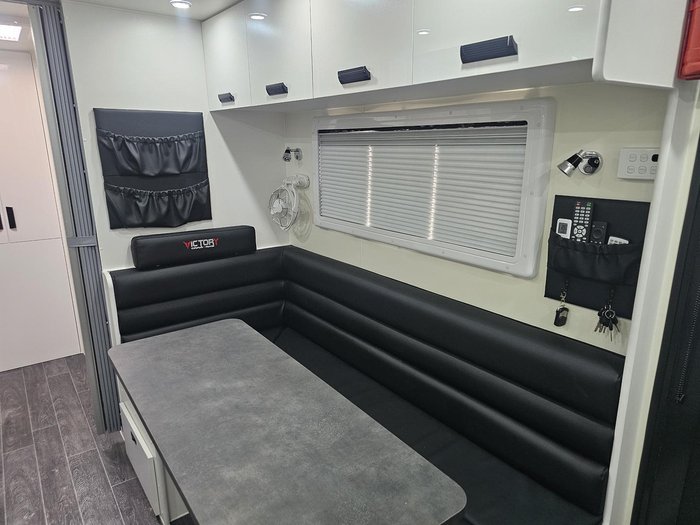 2023 VICTORY CARAVANS 21 FAMILY BUNK OFFROAD