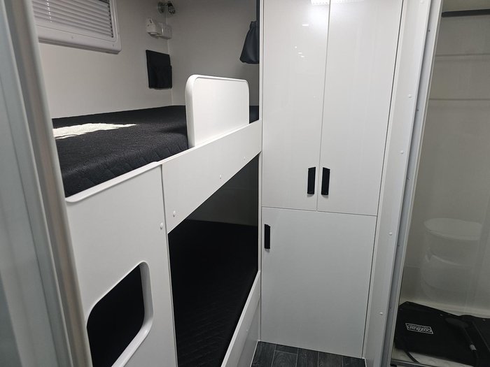 2023 VICTORY CARAVANS 21 FAMILY BUNK OFFROAD