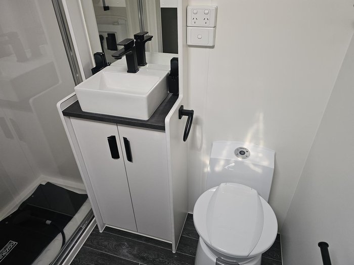 2023 VICTORY CARAVANS 21 FAMILY BUNK OFFROAD