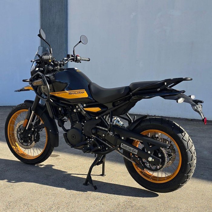 2025 Royal Enfield Himalayan 450 Himalayan Black