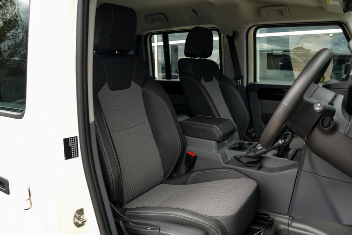 2024 INEOS Grenadier Station Wagon Trialmaster Edition MY24 4X4 Dual Range Scottish White