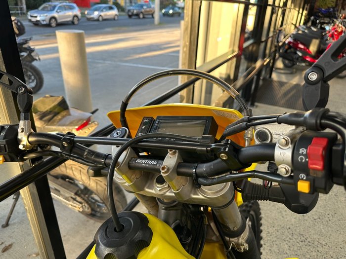 2024 Suzuki DR-Z400E YELLOW