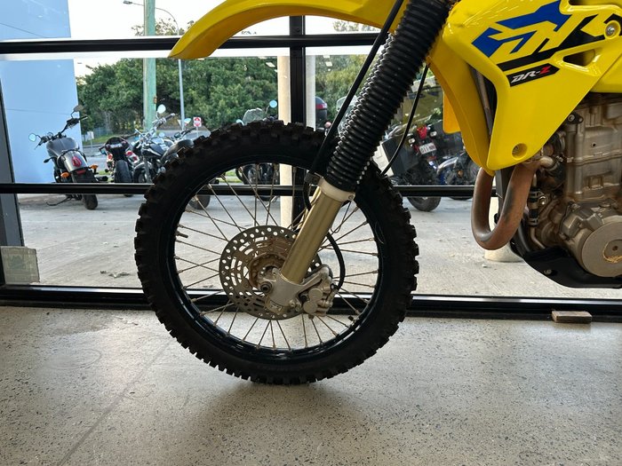2024 Suzuki DR-Z400E YELLOW