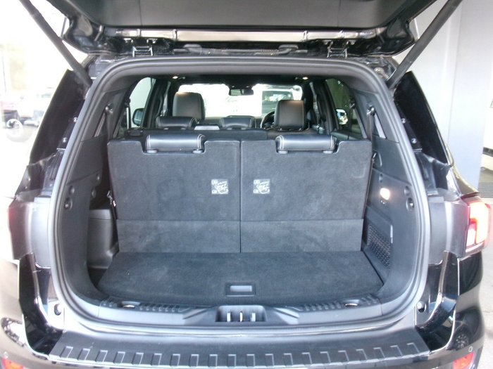 2023 Ford Everest Platinum
