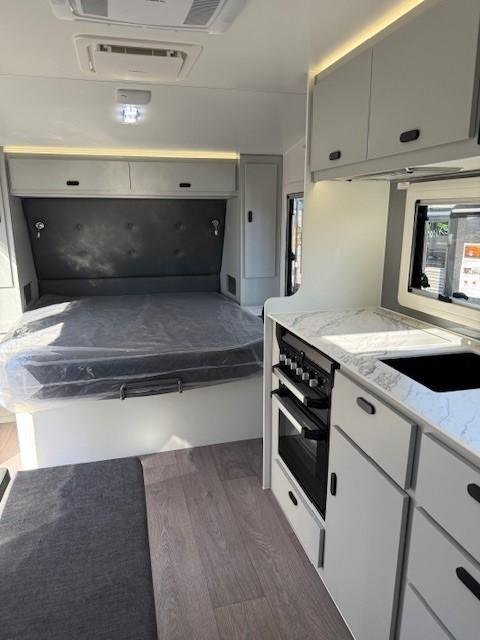 2023 JB Caravans Gator-X 17'10