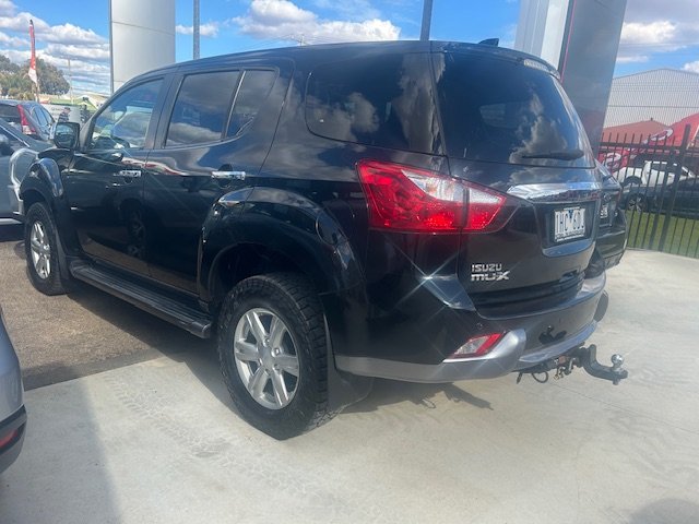 2016 ISUZU MU-X