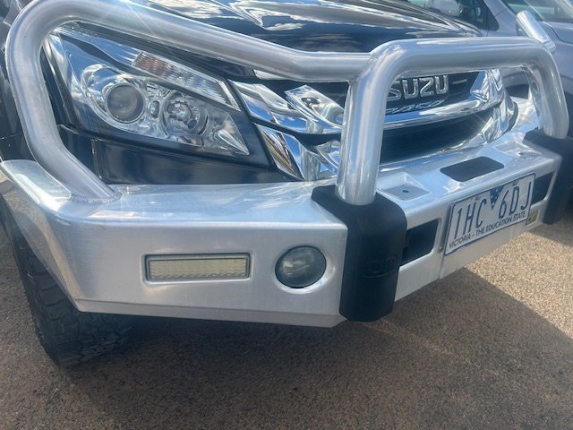 2016 ISUZU MU-X