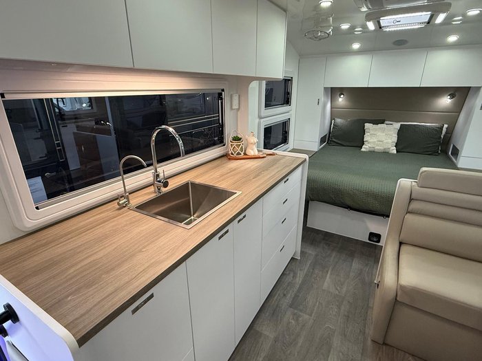 2025 Urban Caravans Xterrain Custom 21Ft