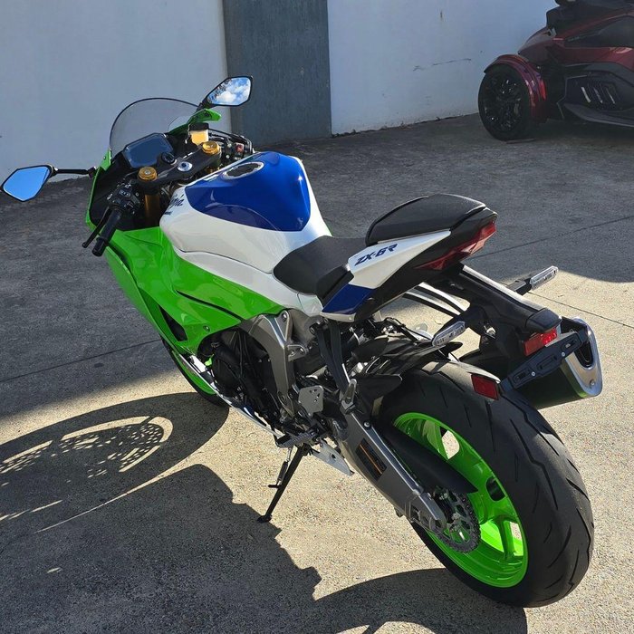 2024 Kawasaki Ninja ZX-6R 40th Anniversary Edition Ninja Green