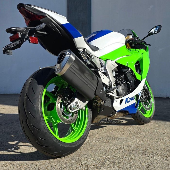 2024 Kawasaki Ninja ZX-6R 40th Anniversary Edition Ninja Green