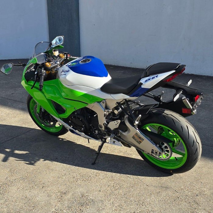 2024 Kawasaki Ninja ZX-6R 40th Anniversary Edition Ninja Green
