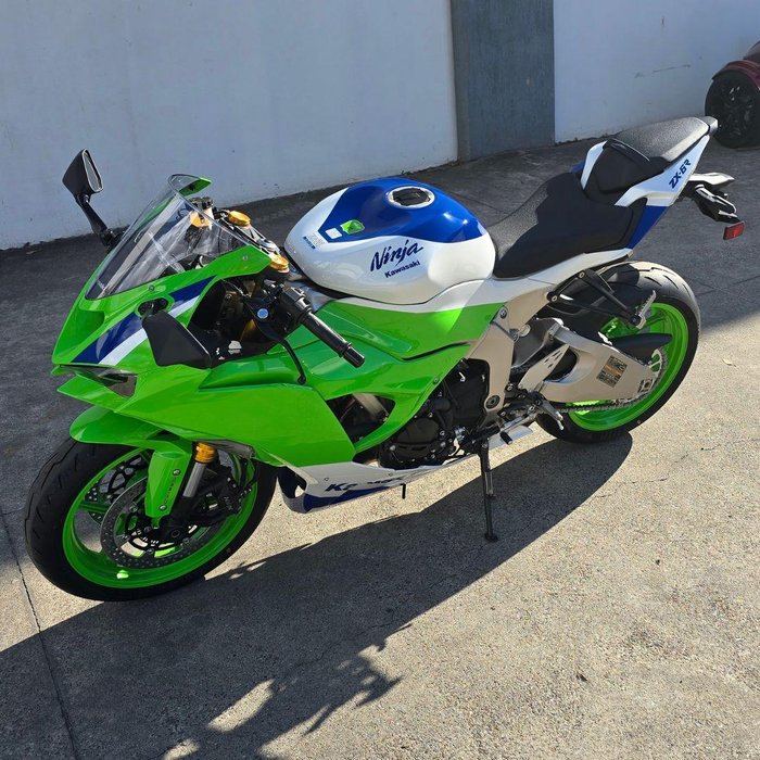 2024 Kawasaki Ninja ZX-6R 40th Anniversary Edition Ninja Green