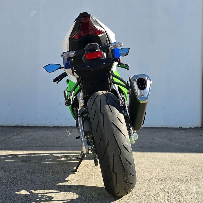 2024 Kawasaki Ninja ZX-6R 40th Anniversary Edition Ninja Green