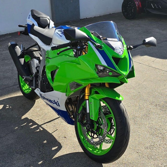 2024 Kawasaki Ninja ZX-6R 40th Anniversary Edition Ninja Green
