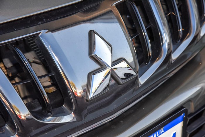 2017 Mitsubishi Triton GLS MQ MY18 4X4 Dual Range Titanium