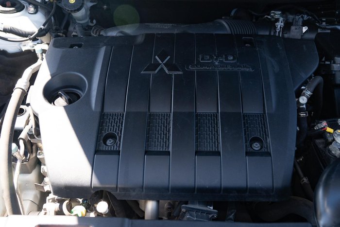2019 Mitsubishi Outlander LS ZL MY19 AWD White