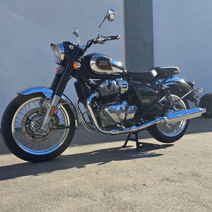 2025 Royal Enfield Classic 650 650 Twin Black