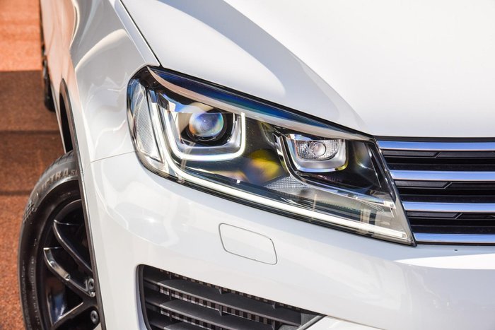 2017 Volkswagen Touareg 150TDI Element 7P MY17 Four Wheel Drive Pure White