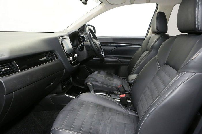 2019 Mitsubishi Outlander LS