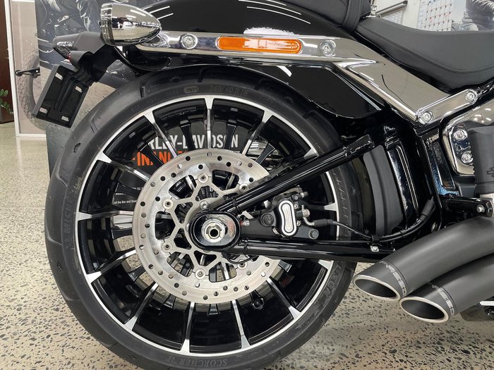 2025 Harley-Davidson Breakout 117 (FXBR) Softail Black