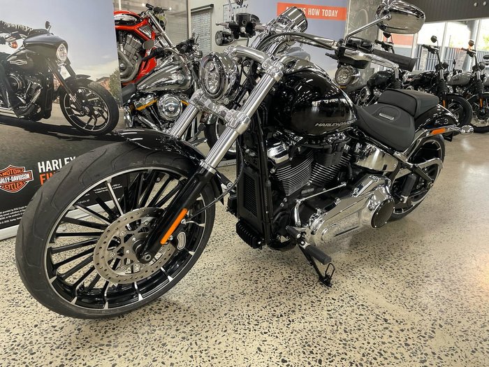 2025 Harley-Davidson Breakout 117 (FXBR) Softail Black