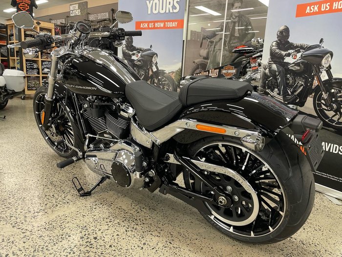 2025 Harley-Davidson Breakout 117 (FXBR) Softail Black