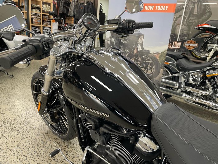 2025 Harley-Davidson Breakout 117 (FXBR) Softail Black