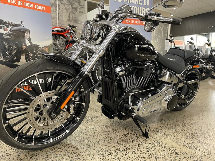 2025 Harley-Davidson Breakout 117 (FXBR) Softail Black