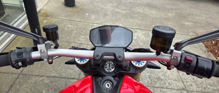 2015 DUCATI MONSTER 1200S RED
