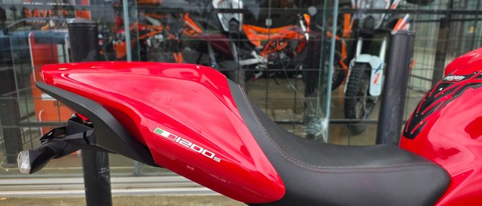 2015 DUCATI MONSTER 1200S RED