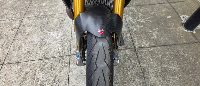 2015 DUCATI MONSTER 1200S RED