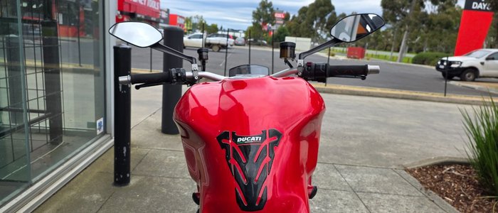 2015 DUCATI MONSTER 1200S RED