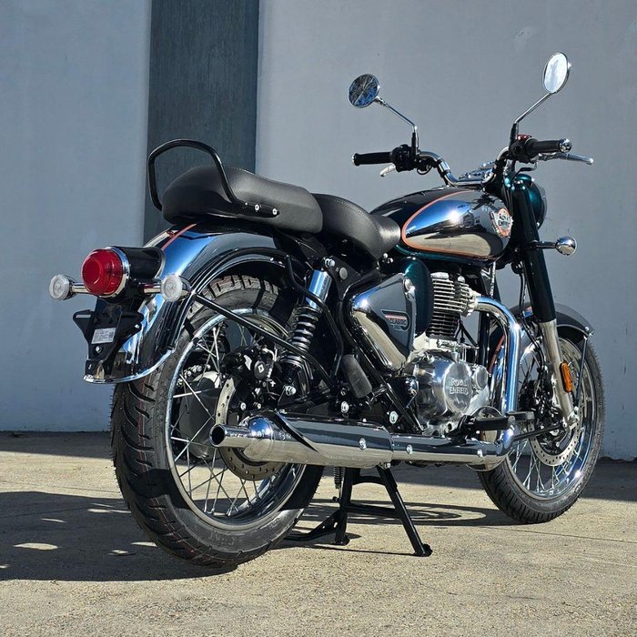 2025 Royal Enfield Classic 350 Chrome Classic 350 Green