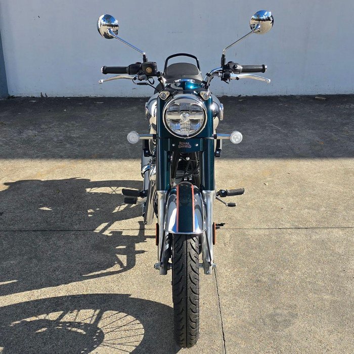 2025 Royal Enfield Classic 350 Chrome Classic 350 Green